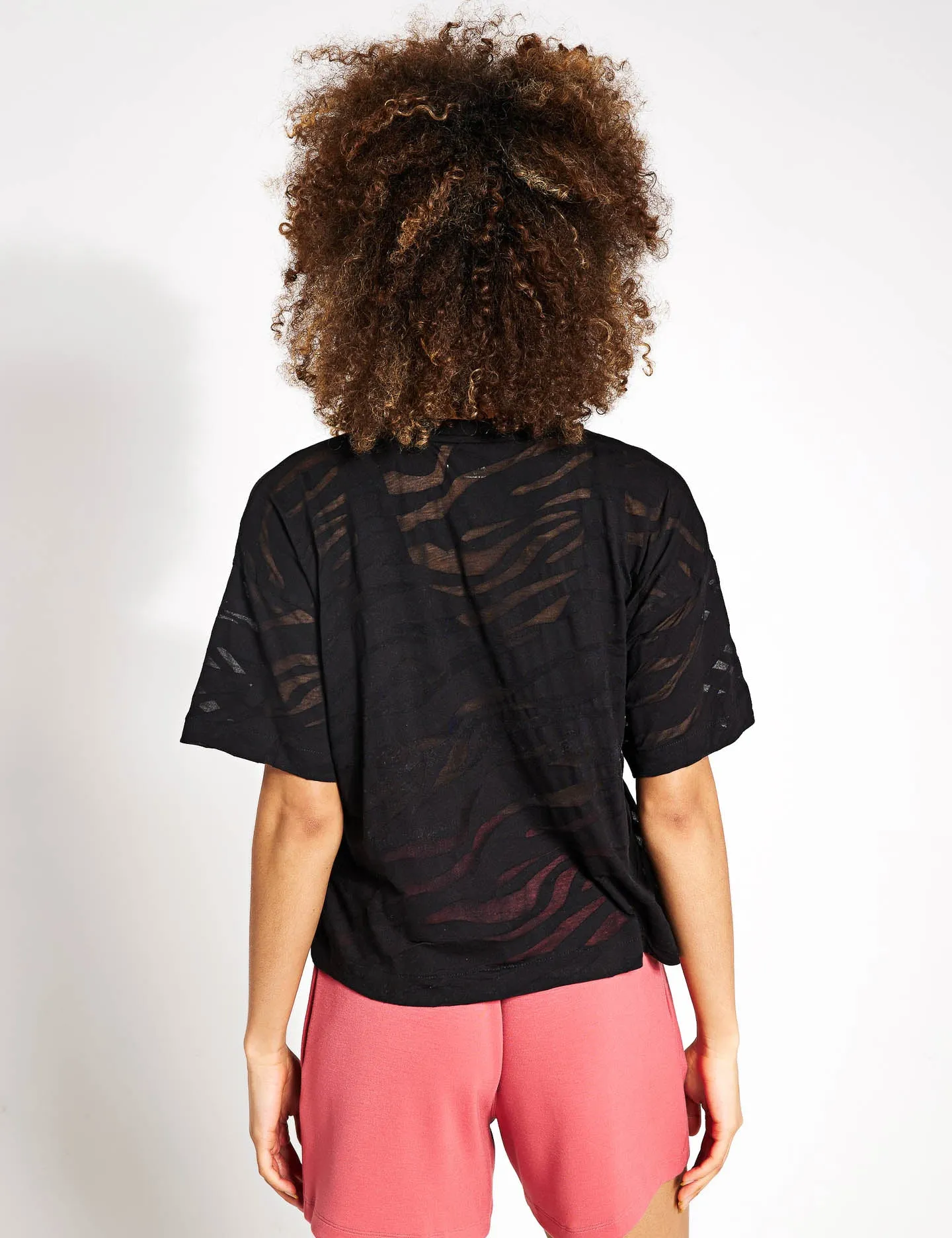 Lightweight Scoop Neck Relaxed T-Shirt - Black